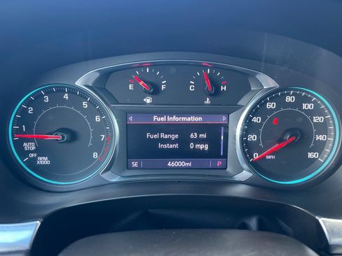 Used 2023 Chevrolet Traverse LT AWD/4WD image 23