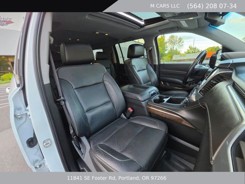 Used 2019 Chevrolet Suburban LT AWD/4WD image 19