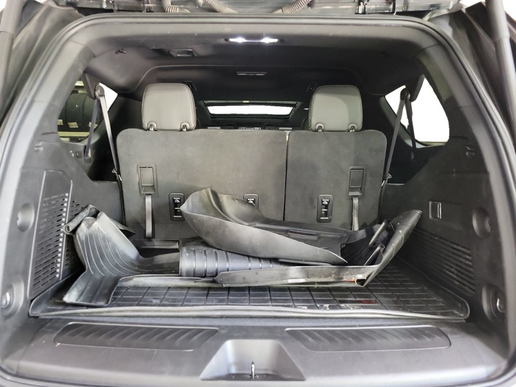 Used 2022 GMC Yukon XL SLT AWD/4WD image 28