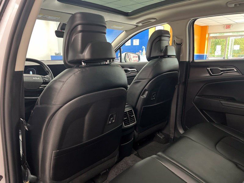 New 2026 Kia Sportage SX FWD image 17