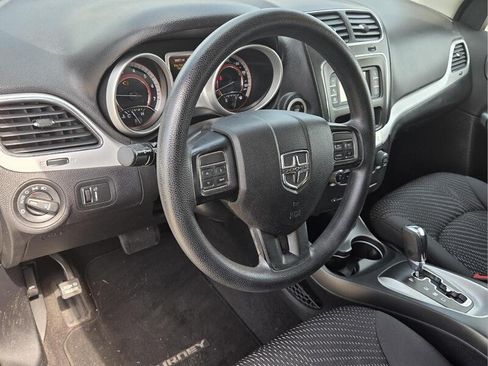 Certified 2017 Dodge Journey SXT w/ Comfort/Convenience Group FWD image 11