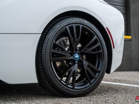 Used 2014 BMW i8 image 69