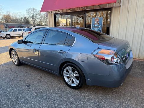 Used 2011 Nissan Altima 2.5 SL w/ 2.5SL Pkg image 6