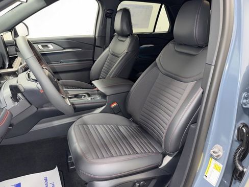 New 2026 Ford Explorer ST-Line w/ ST-Line Street Pack image 13