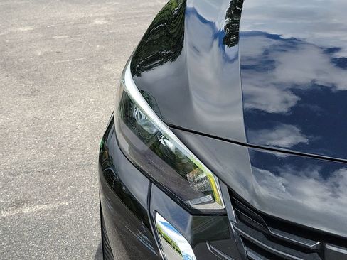 Used 2025 Nissan Sentra S FWD image 29