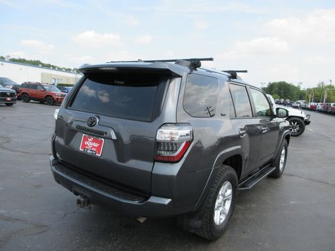 Used 2019 Toyota 4Runner SR5 RWD image 6