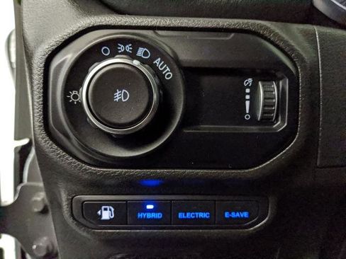 Used 2023 Jeep Wrangler Unlimited Sahara w/ Cold Weather Group image 21