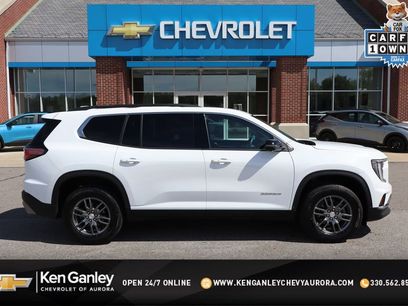 Used 2025 GMC Acadia Elevation
