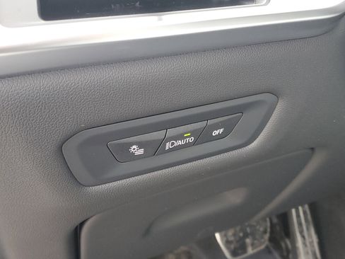 Certified 2025 BMW X5 xDrive40i w/ M Sport Package image 11