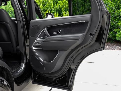 New 2026 Land Rover Range Rover SE AWD/4WD image 57