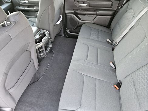 New 2026 RAM 1500 Express AWD/4WD image 27