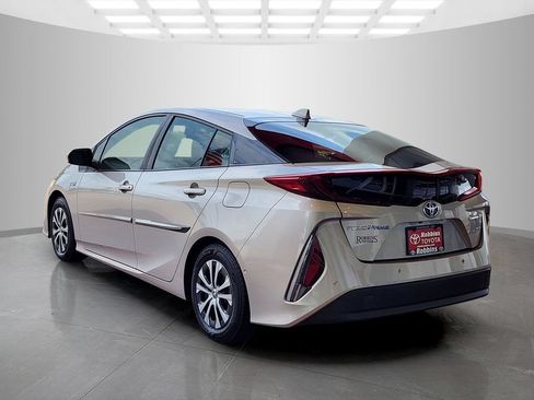 Used 2022 Toyota Prius Prime Limited FWD image 7