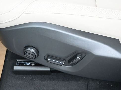 New 2026 Volvo XC60 B5 Core image 12