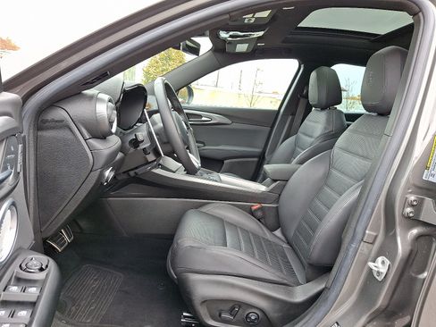 Used 2024 Alfa Romeo Tonale Veloce image 13