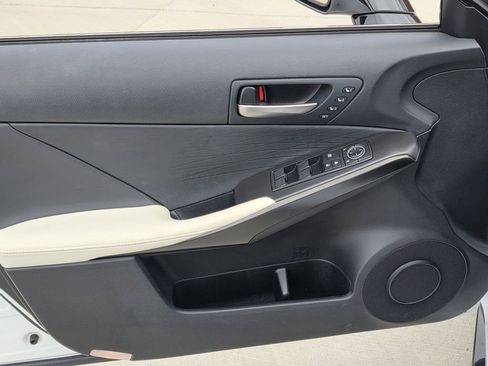 Used 2022 Lexus IS 350 F Sport image 16