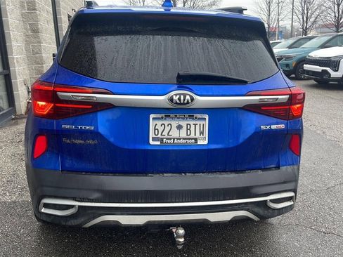 Used 2021 Kia Seltos SX w/ SX Sunroof Package image 4