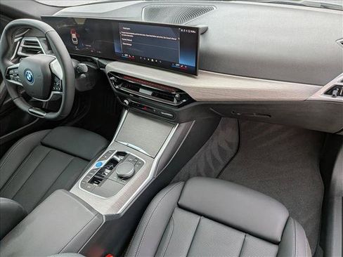Used 2025 BMW i4 eDrive40 RWD image 23