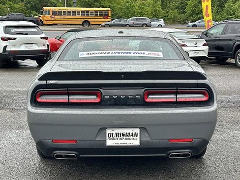 Used 2023 Dodge Challenger SXT RWD image 3
