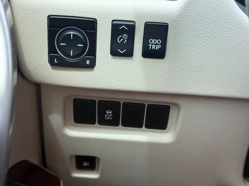Used 2010 Lexus GX 460 AWD/4WD image 19