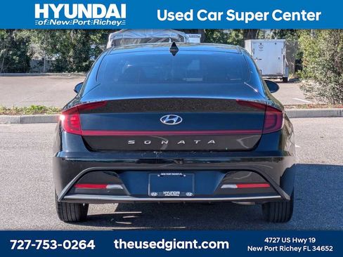 Used 2022 Hyundai Sonata SE w/ Cargo Package image 4