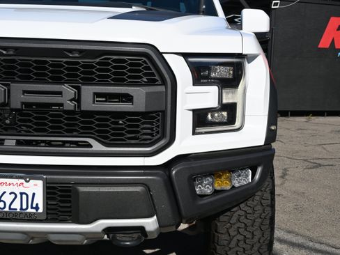 Used 2017 Ford F150 Raptor w/ Equipment Group 802A Luxury AWD/4WD image 14