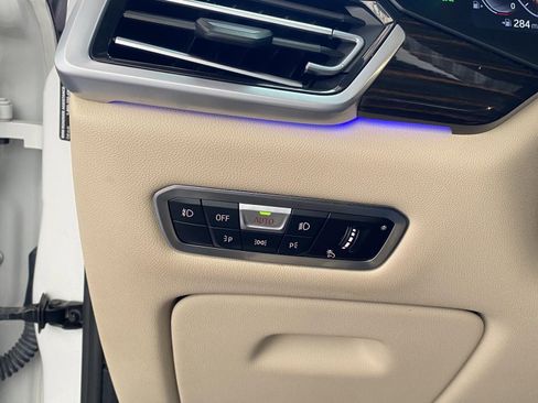 Used 2021 BMW X5 xDrive40i w/ Premium Package image 35