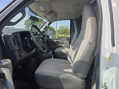 New 2024 Chevrolet Express 3500 w/ Power Convenience Package image 11