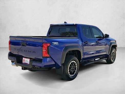 Certified 2025 Toyota Tacoma TRD Off-Road w/ TRD Off Road Premium Package AWD/4WD image 5