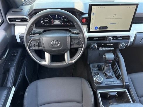 Used 2024 Toyota Tacoma TRD Off-Road image 11