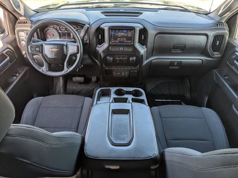 Used 2020 Chevrolet Silverado 1500 Custom w/ Custom Value Package RWD image 11