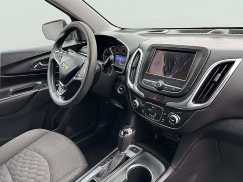 Used 2020 Chevrolet Equinox LT image 19