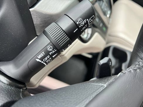 Used 2025 Honda Odyssey Touring image 49