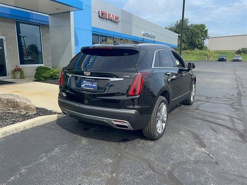 Used 2025 Cadillac XT5 Premium Luxury AWD/4WD image 7