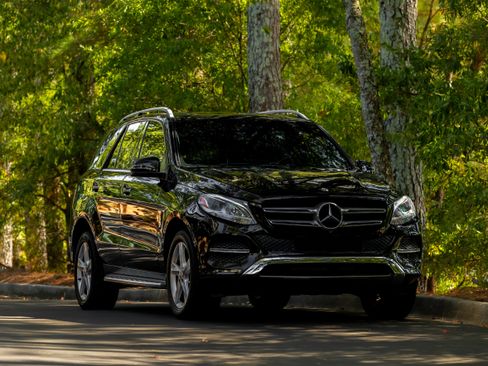 Used 2018 Mercedes-Benz GLE 350 image 40