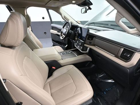 Used 2024 Ford Expedition Max Limited image 56