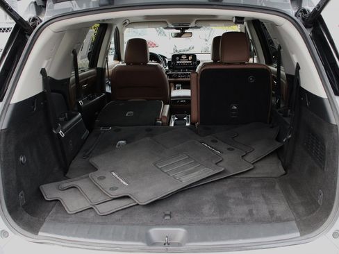 Certified 2023 Nissan Pathfinder Platinum image 22