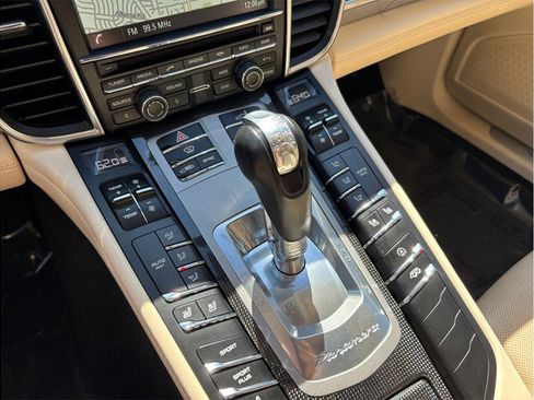 Used 2014 Porsche Panamera 4S image 38