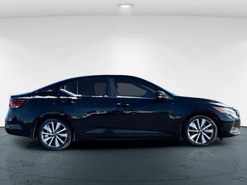 Used 2020 Nissan Sentra SV w/ SV Premium Package image 6