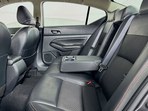 Used 2023 Nissan Altima 2.5 SR image 11