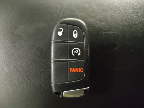 Used 2016 Jeep Grand Cherokee Laredo w/ Quick Order Package 23E image 32