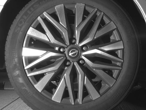 Used 2025 Nissan Altima 2.5 SV image 15