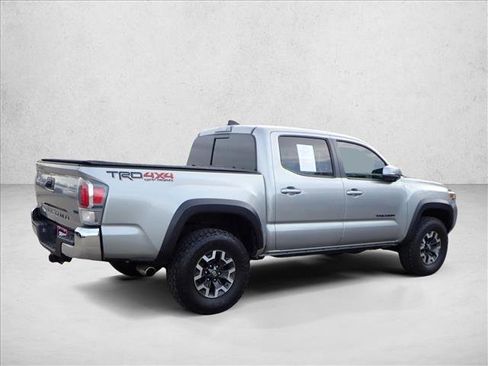Used 2020 Toyota Tacoma TRD Off-Road image 4