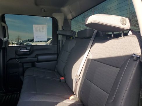 Used 2025 Chevrolet Silverado 2500 Custom w/ Custom Value Package image 19