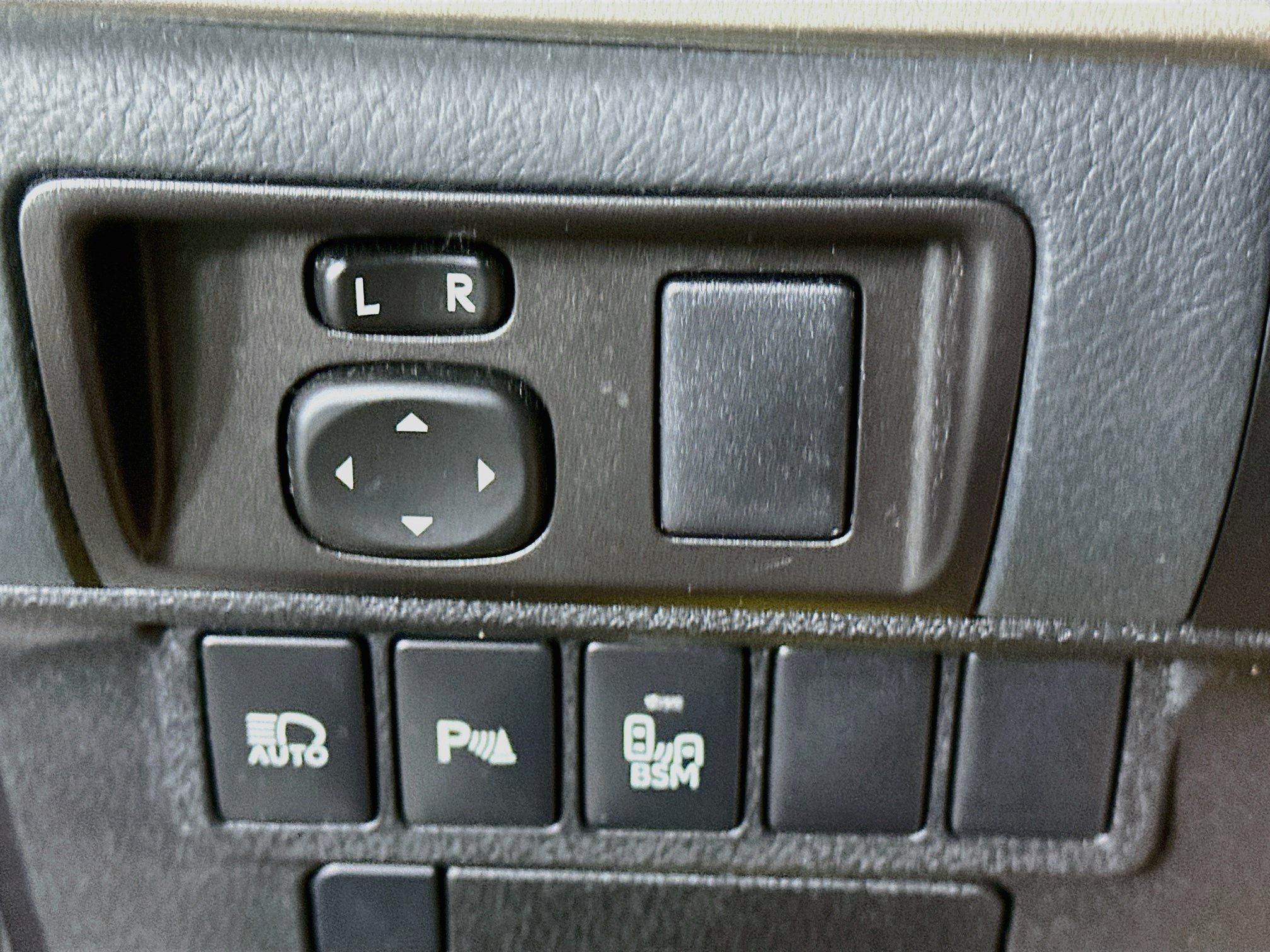 Used 2018 Lexus ES 350 w/ Navigation System Package FWD image 17