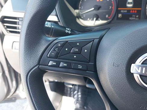 Used 2025 Nissan Altima 2.5 S FWD image 16