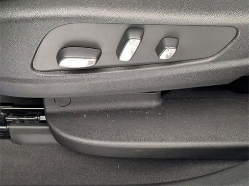 Used 2023 Cadillac XT5 Sportv w/ Platinum Package image 15