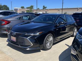 Used 2021 Toyota Avalon Limited w/ Advanced Safety Package FWD video 1
