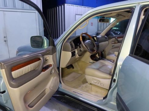 Used 2005 Lexus LX 470 4WD image 20