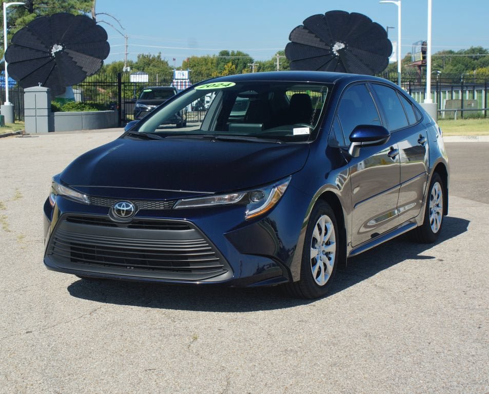 Used 2024 Toyota Corolla LE FWD image 22