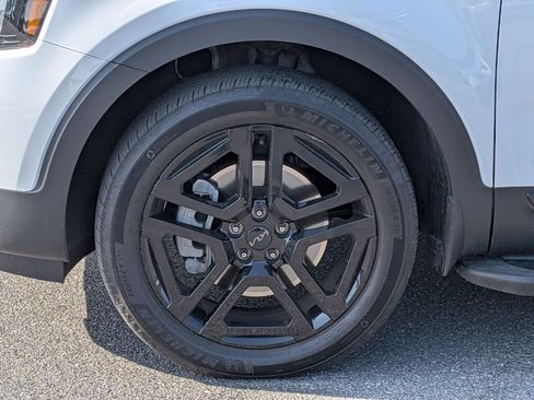 Used 2025 Kia Telluride SX Prestige X-Line image 10